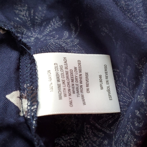 Unique soft button down - Picture 8 of 8